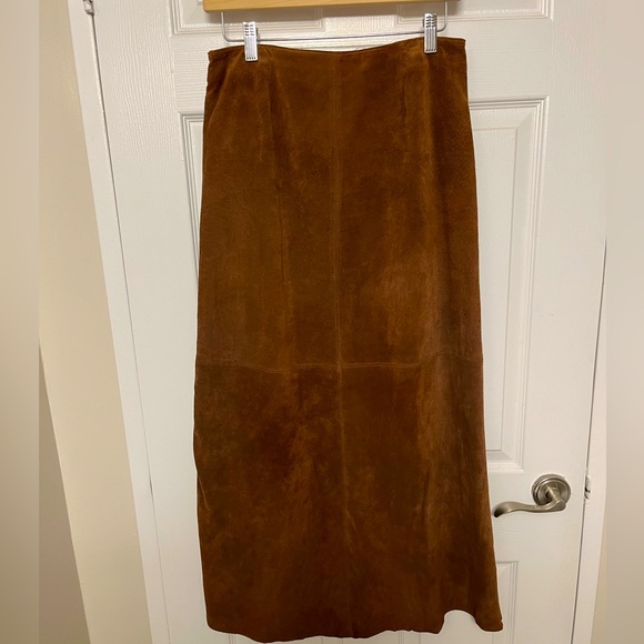 Danier Dresses & Skirts - Danier Lined 100% Leather/suede Maxi Skirt SIZE 8